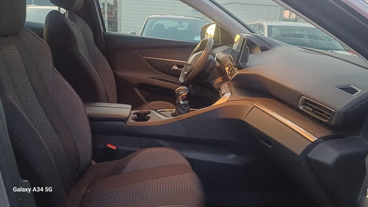 Peugeot 3008 BlueHDi 130 S&S Active
