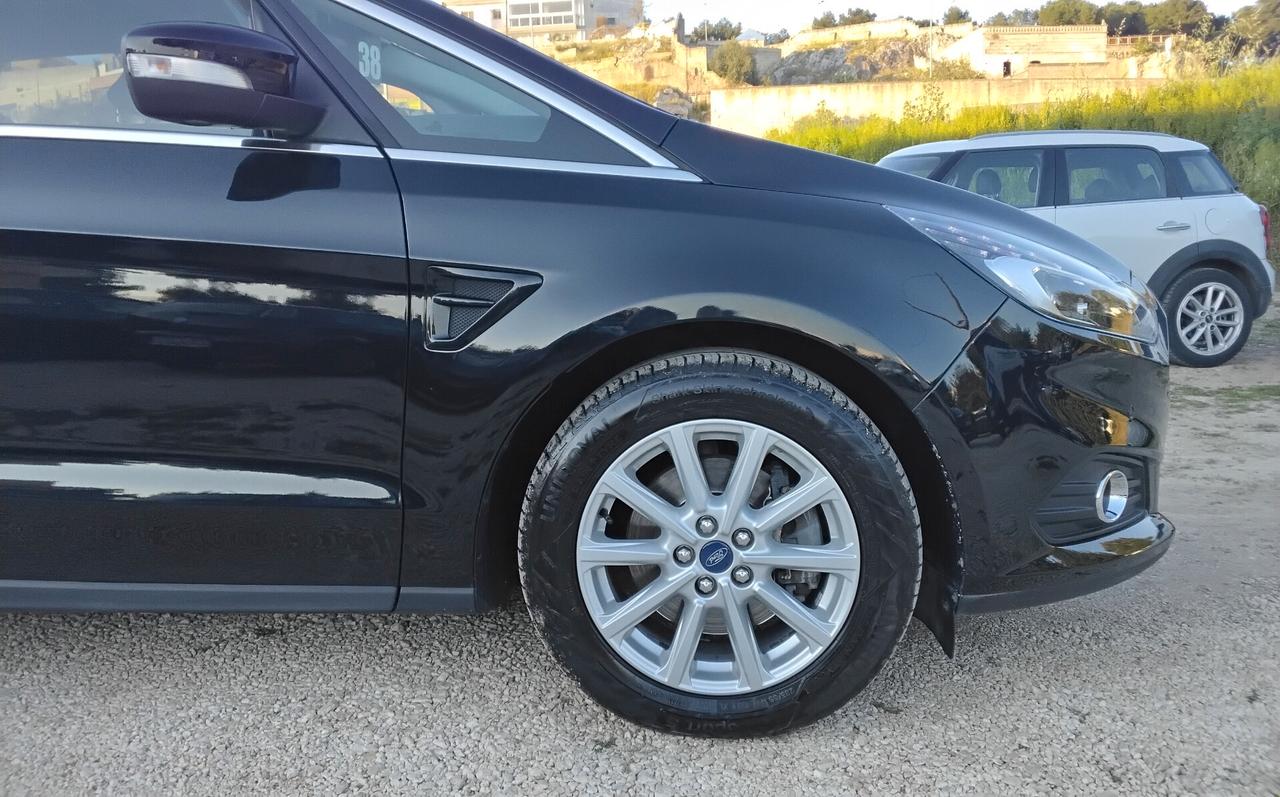 Ford S-Max 2.0 TDCi 150CV Start&Stop Powershift Titanium