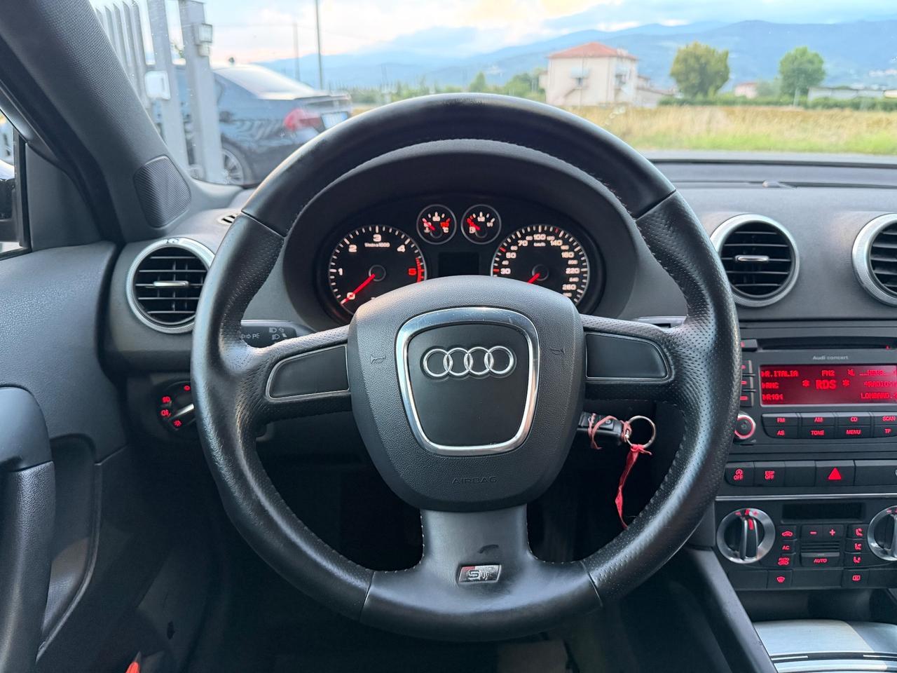 Audi A3 Sportback 1.6 105cv S-Line Total Black