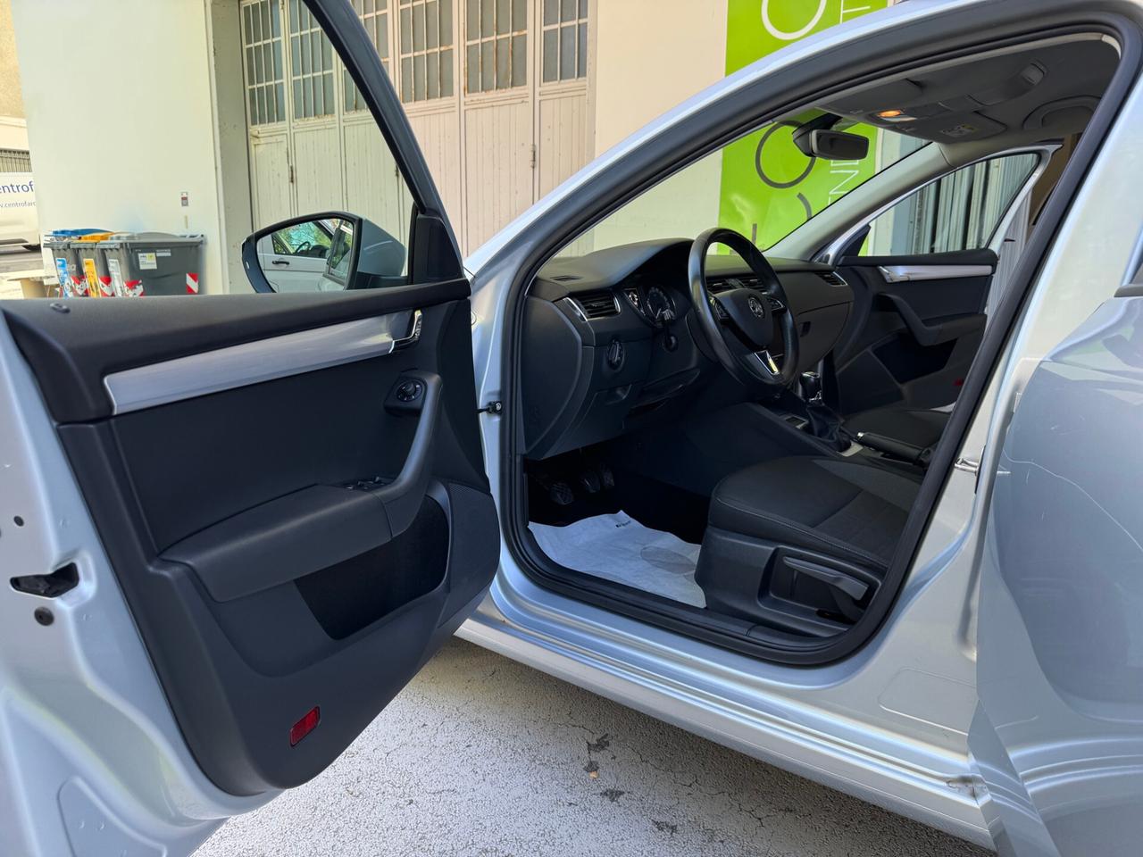 Skoda Octavia Wagon 1.6 tdi Execut GARANZIA 24MESI