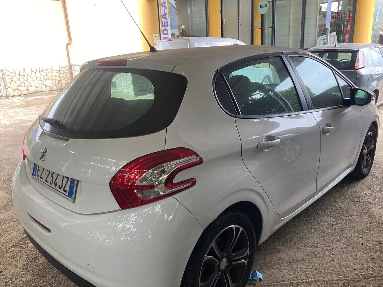 Peugeot 208 1.4 VTi 95 CV 5p. GPL Allure-2015
