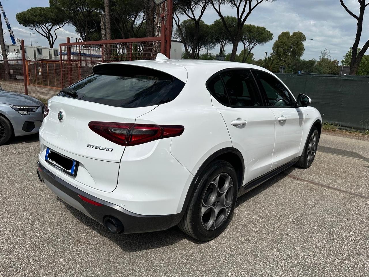 Alfa Romeo Stelvio 2.2 Turbodiesel 210 CV AT8 Q4 Veloce Tì *promo*