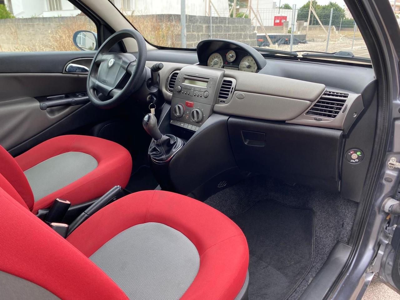 Lancia Ypsilon 1.3 Multijet 16V Argento