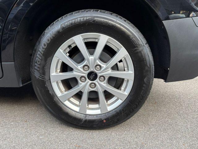 FORD Tourneo Courier 1.0 EcoBoost Powershift Titanium