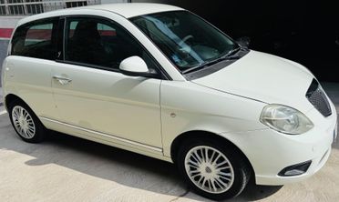 Lancia Ypsilon 1.2 Versus