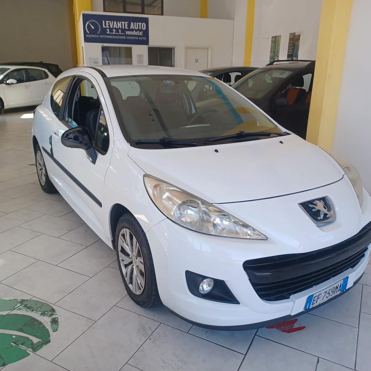 170188KM PEUGEOT 207 1.4 HDI NEOPATENTATI PERFETTA