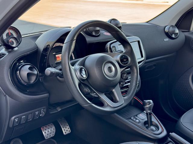 SMART ForFour EQ EDITION ONE PACK BRABUS+PELLE+TETTO+RCAM