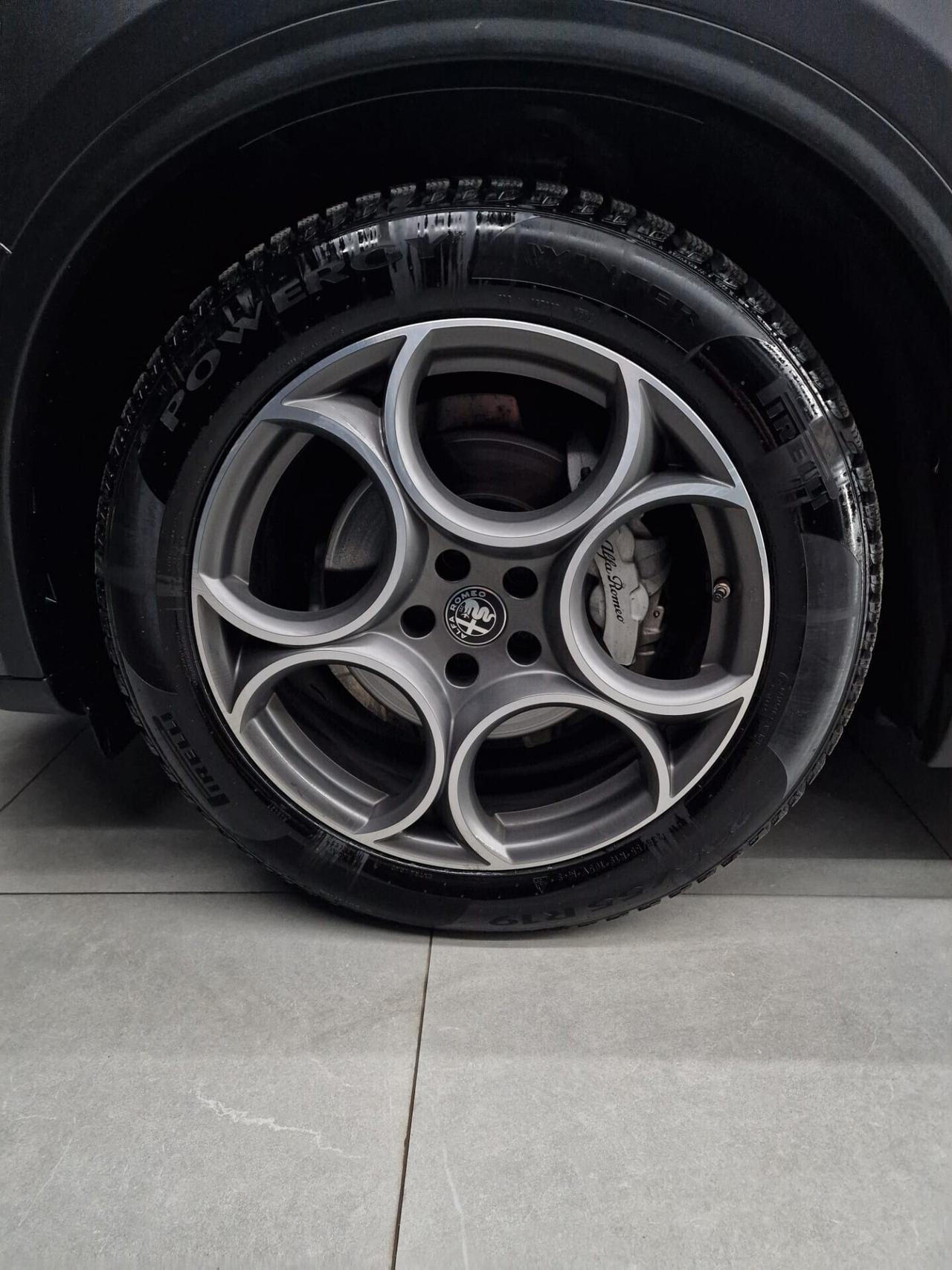 Alfa Romeo Stelvio 2.2 Turbodiesel 160 CV AT8 RWD Sprint Tetto Apribile
