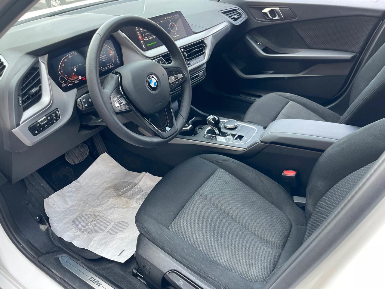 Bmw 116d Business Advantage Automatica OK Neopatentato