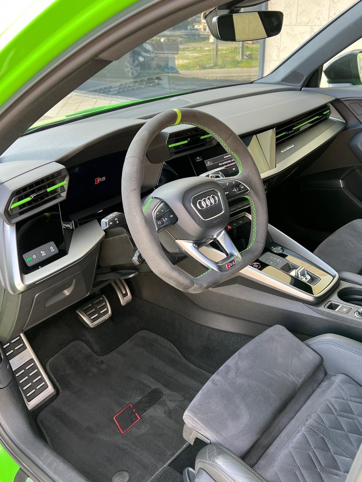 Audi RS3 Kyalami Green Carbon Pack