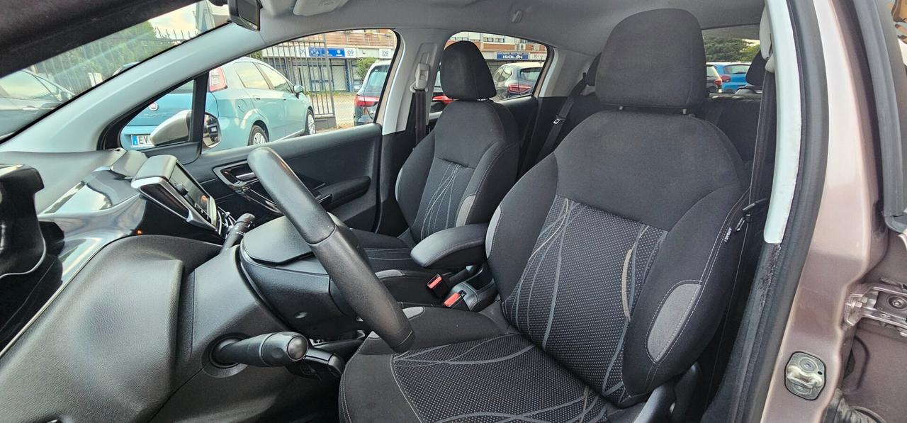 Peugeot 208 1.4 HDi 68 CV Allure solo 49000 Km