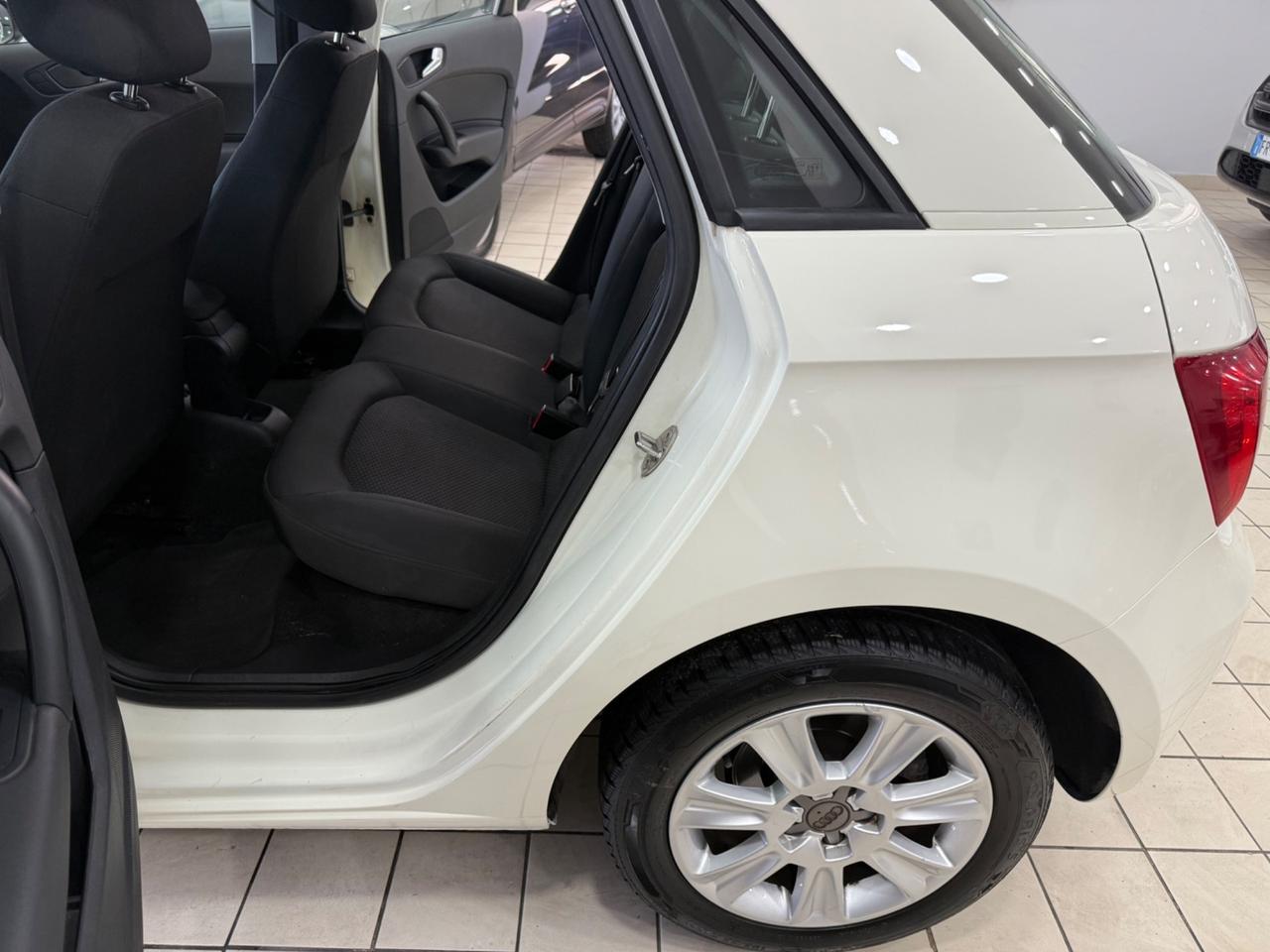 Audi A1 1.6 tdi 5P 2014 nuova full optional