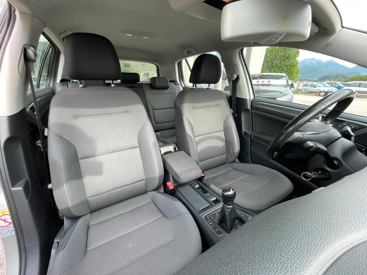Volkswagen Golf 7 1.6 TDI 5p. Highline "SOLI 84.000 KM"