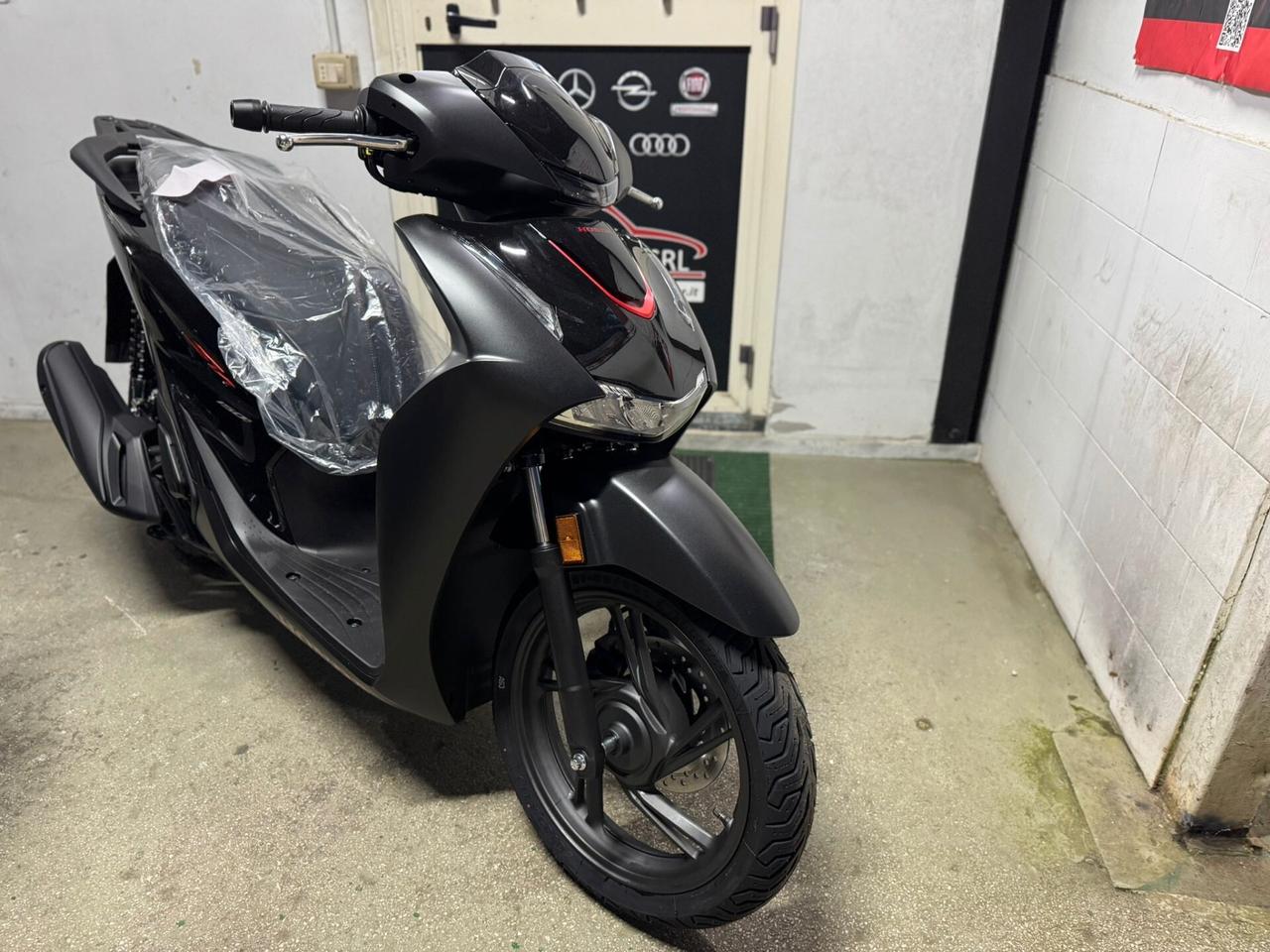 HONDA SH 125/150 SPORT MY26 *FINANZIAMENTO SENZA BUSTA PAGA*