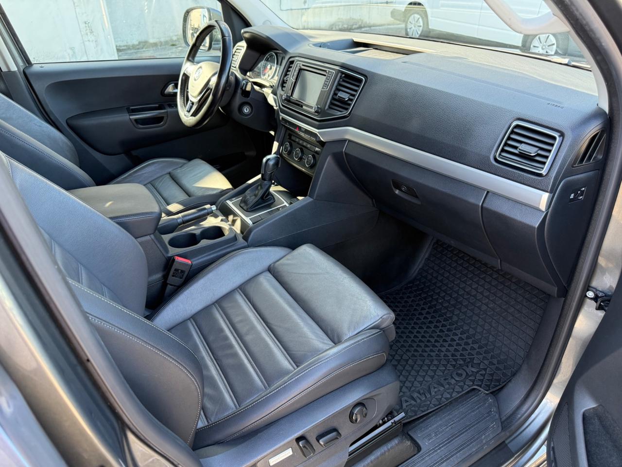 Volkswagen Amarok 3.0 V6 TDI 4MOTION BMT permanente aut. DC Aventura