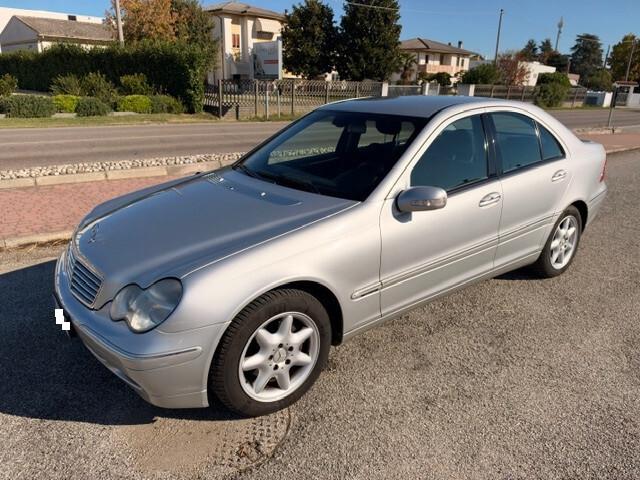 Mercedes-benz C 200 UNICO PROPRIETARIO