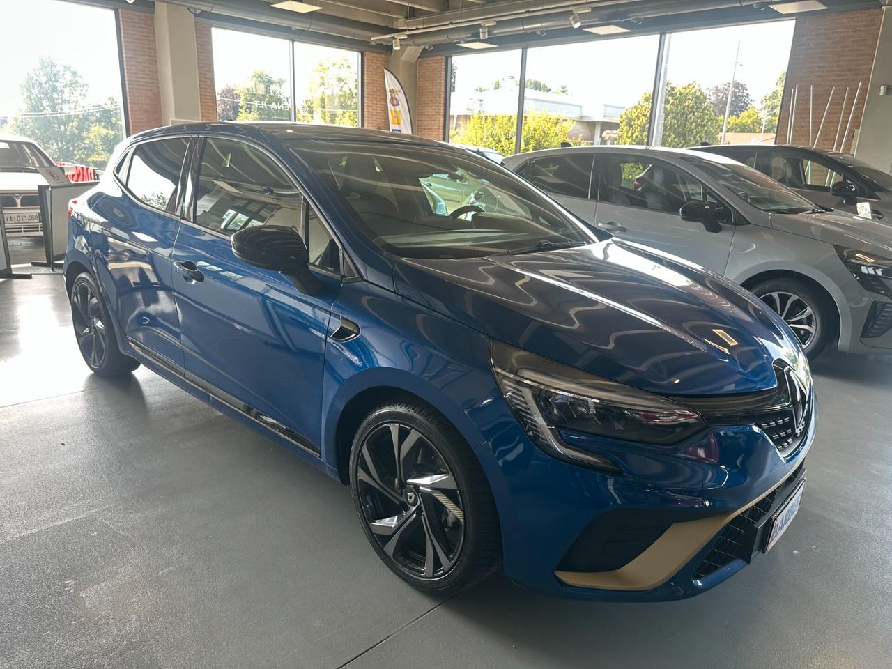 Renault Clio Full Hybrid E-Tech 145 CV 5 porte Engineered