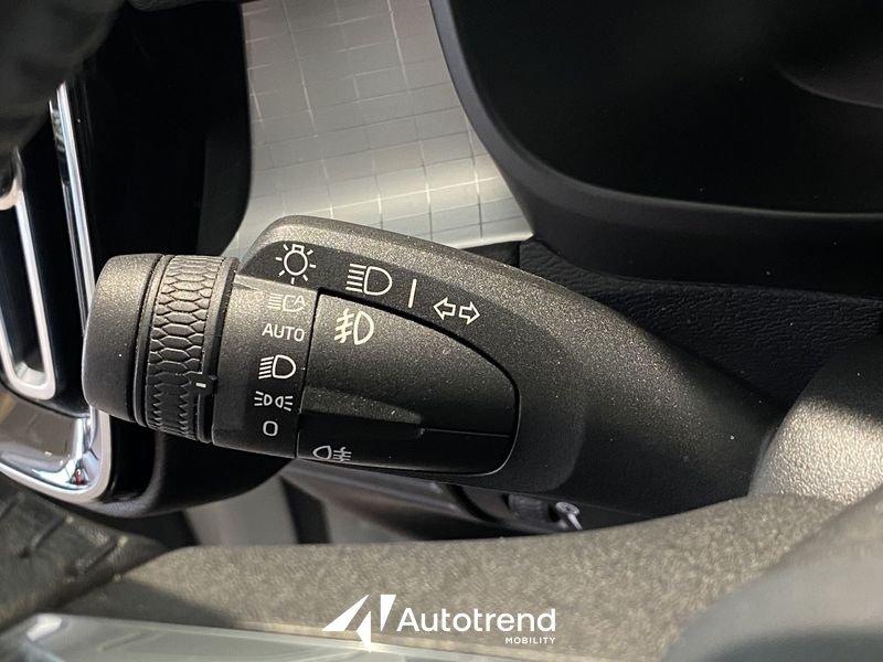 Volvo XC40 D3 150 CV Automatica NAVI LED Business Plus