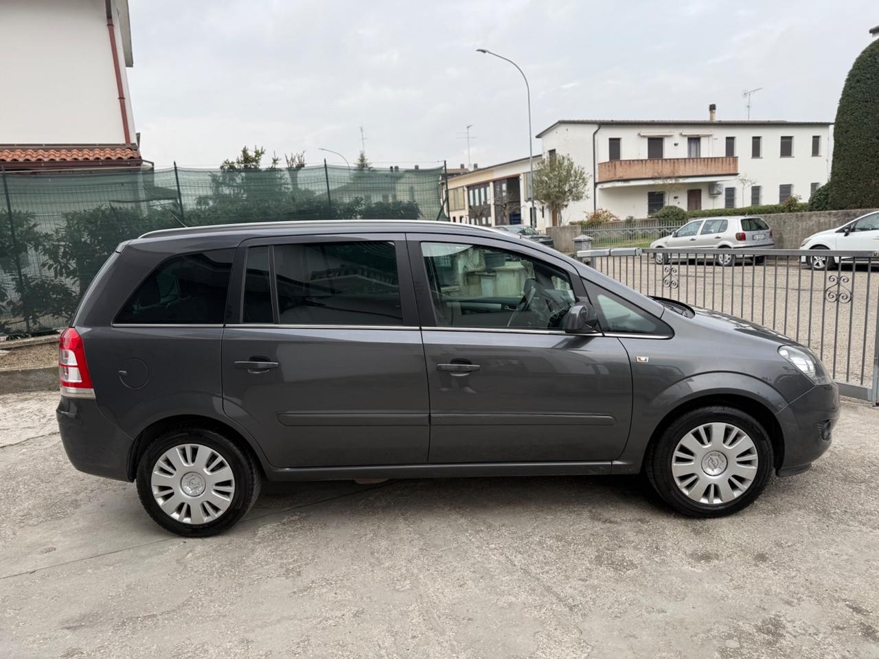 Opel Zafira1.6 Turbo EcoMetano 2029 7 posti nuova