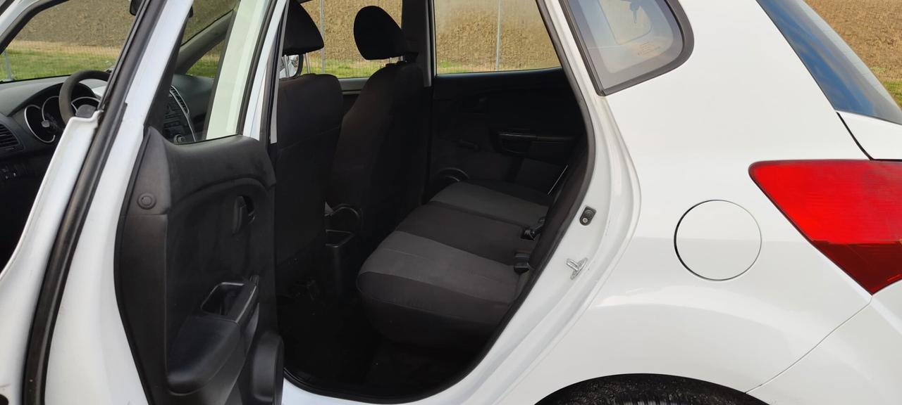 Kia Venga 1.4 benzina