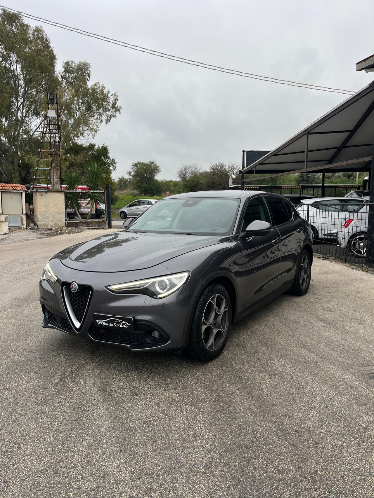 Alfa Romeo Stelvio 2.2 Turbodiesel 180 CV AT8 RWD Executive