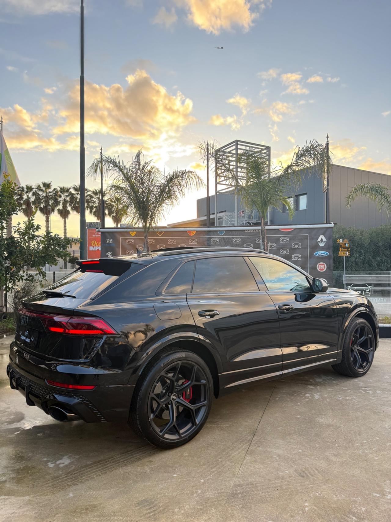 Audi Q8 RS TFSI V8 quattro tiptronic Performance