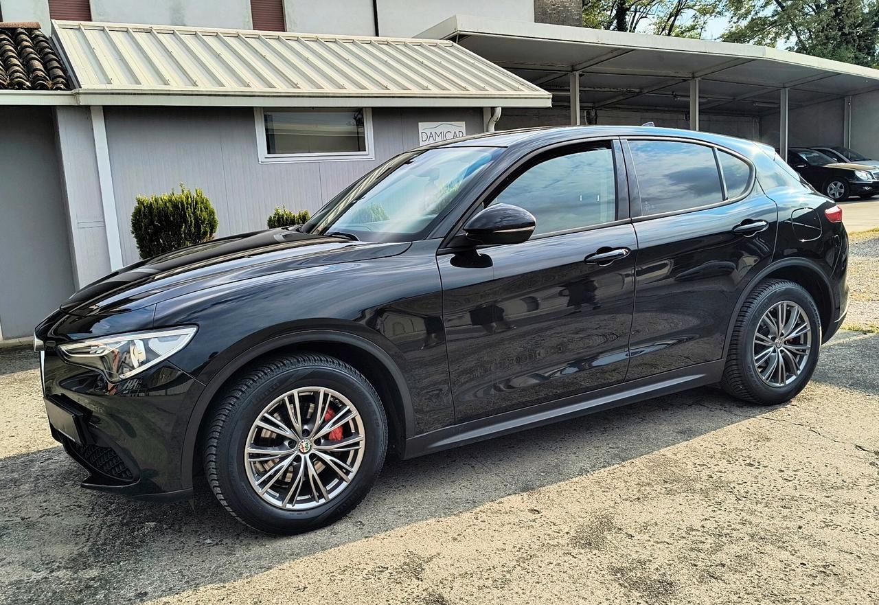 Alfa Romeo Stelvio 2.2 Turbodiesel 190 CV AT8 RWD Business