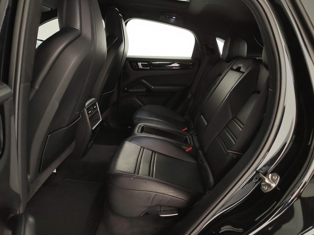 Porsche Cayenne Coupé 3.0 V6 E-Hybrid