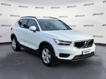 Volvo XC40 (2017-->) T2 Geartronic Momentum Core