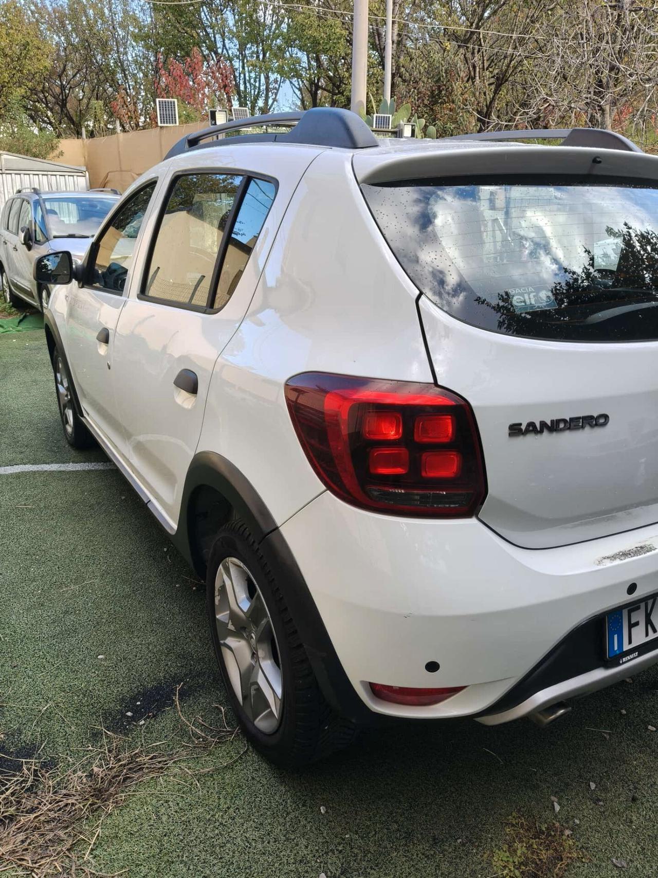 Dacia Sandero Stepway 1.5 DCI 90CV FINE2017