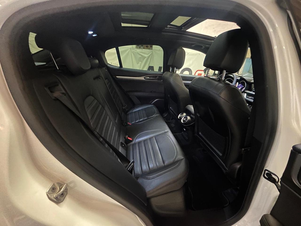 Alfa Romeo Stelvio 2.2 Turbodiesel 210 CV AT8 Q4 Super