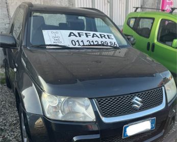 Suzuki Grand Vitara 3 porte 4x4 con ridotte gancio traino