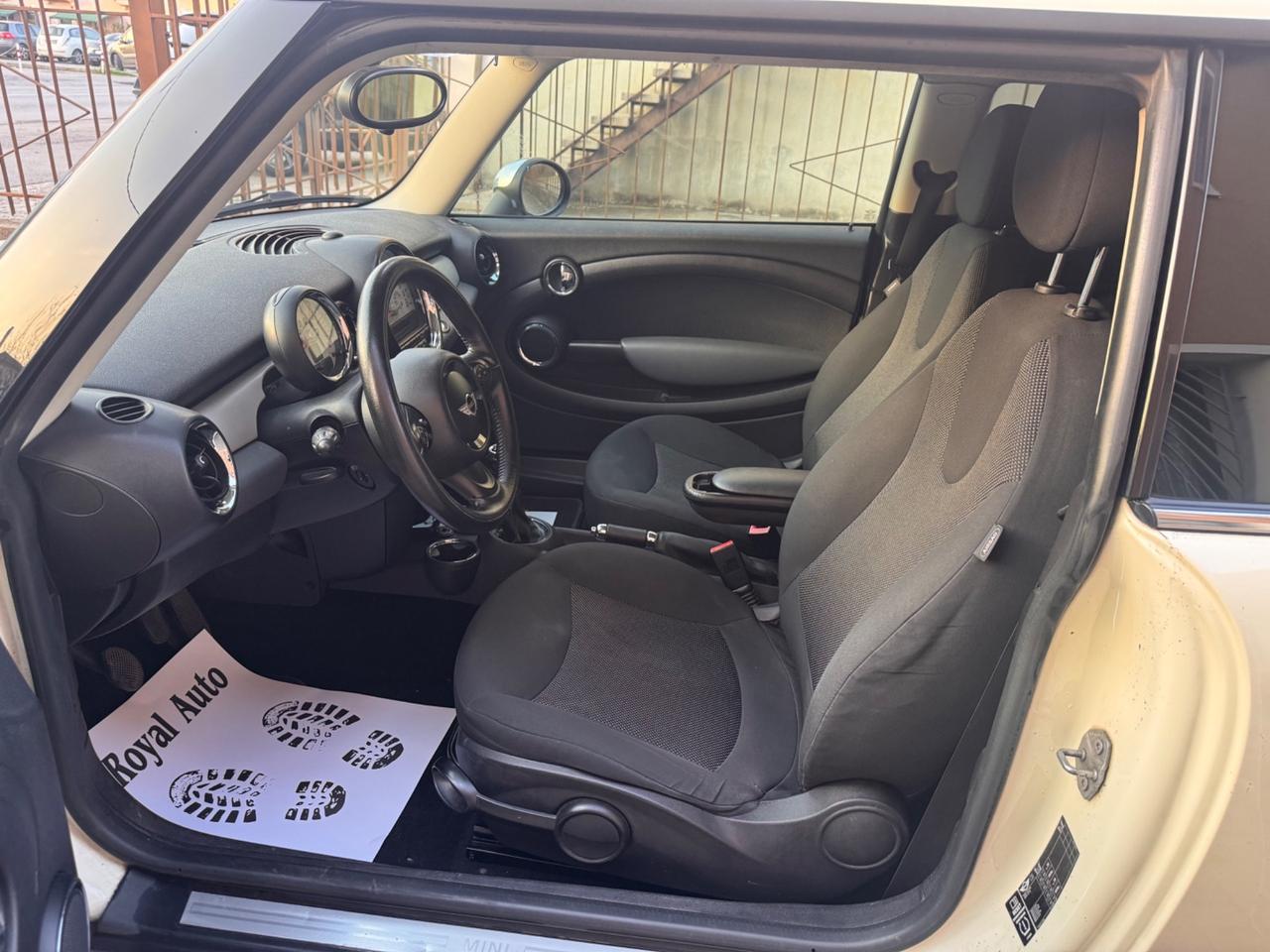 Mini 1.6 16V Cooper D Ok Neopatentati