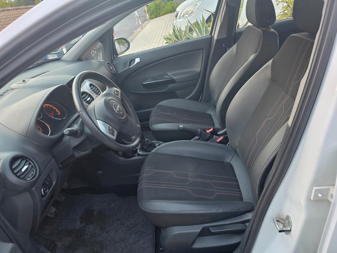 Opel Corsa 1.2 5 porte Elective