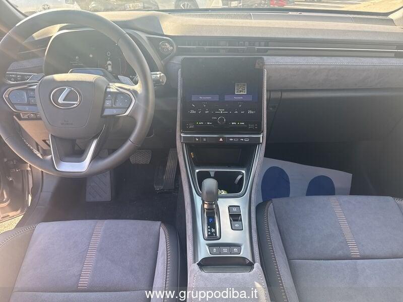 Lexus LBX 1.5H 2WD COOL MY24