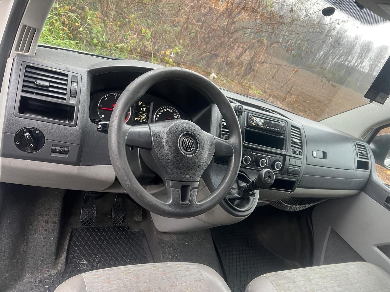 Volkswagen T5 2.0TDI 2012