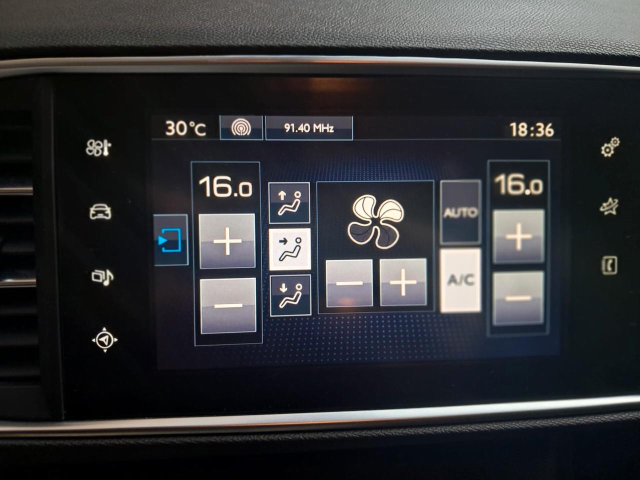 PEUGEOT 1.6 BlueHdi120CV-NEOPATENTATI-NAVY-Euro9490