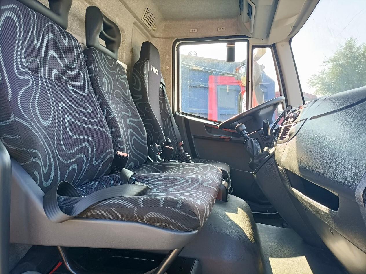 IVECO EUROCARGO 120EL19 ribaltabile, gru e Radiocomando nuovi