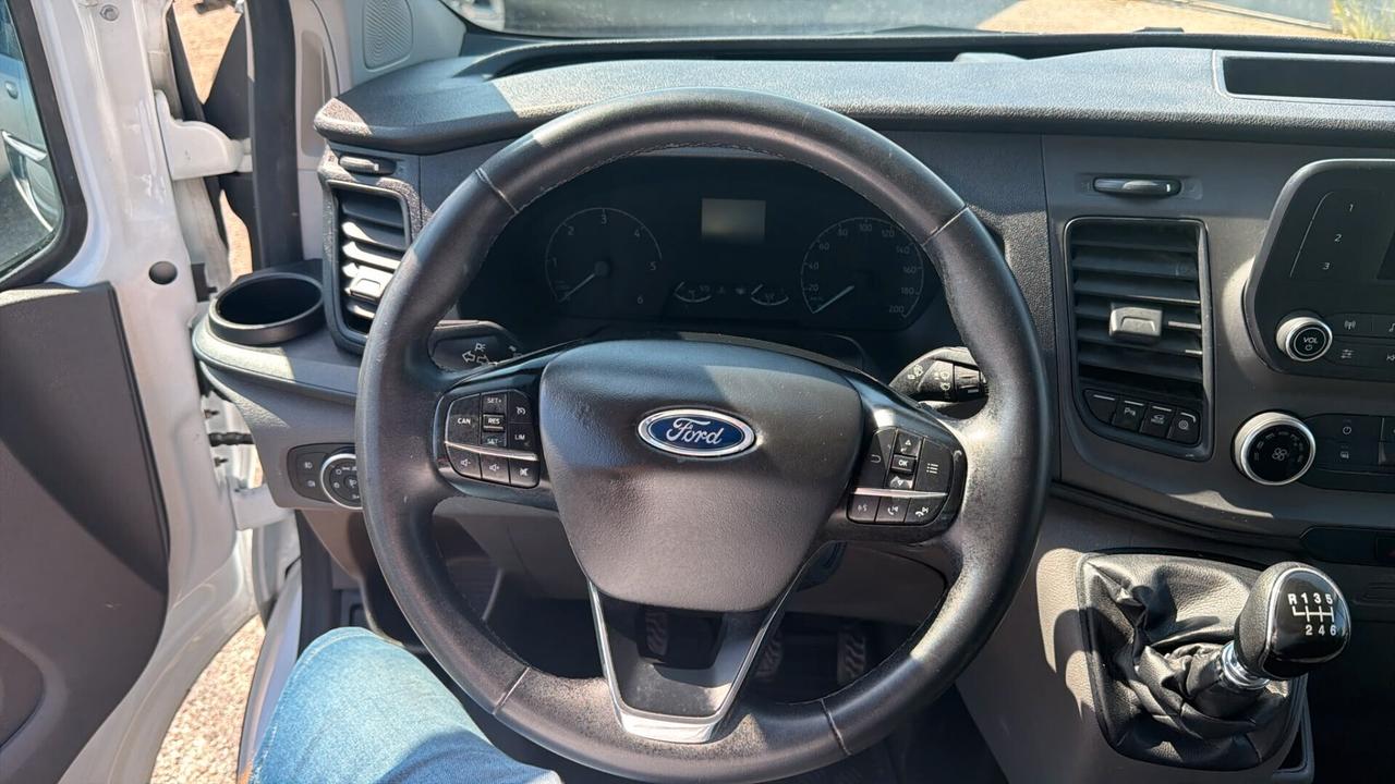 Ford Custom