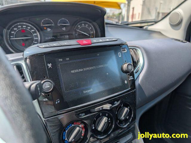 LANCIA Ypsilon 1.0 FireFly 5p S&S Hybrid Platino OK NEOPATENTATI