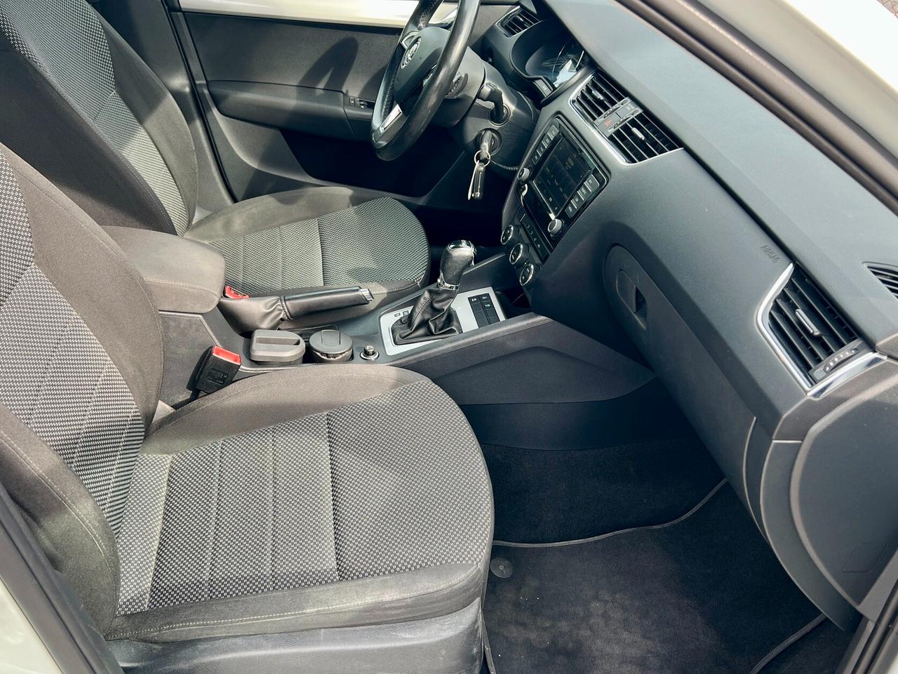 Skoda Octavia Wagon 1.6 TDI 110 CV DSG
