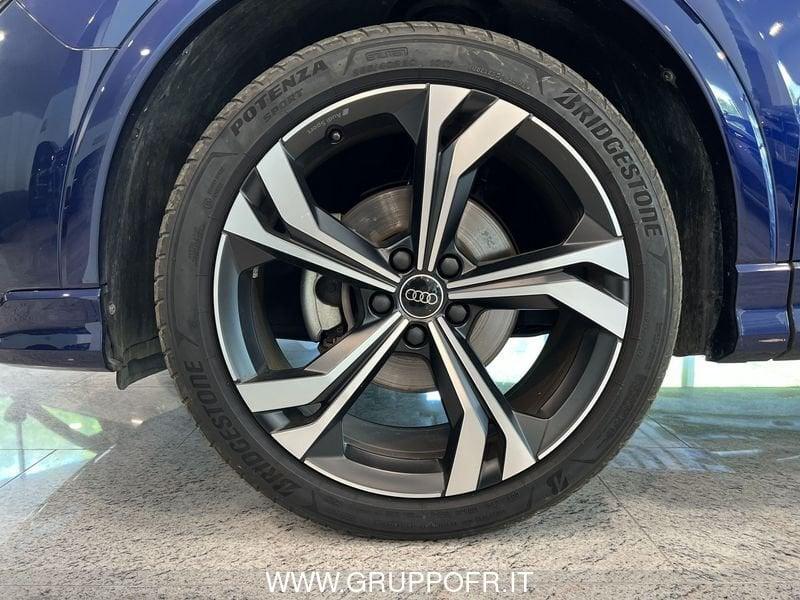 Audi Q3 SPB 35 TDI S tronic Identity Black