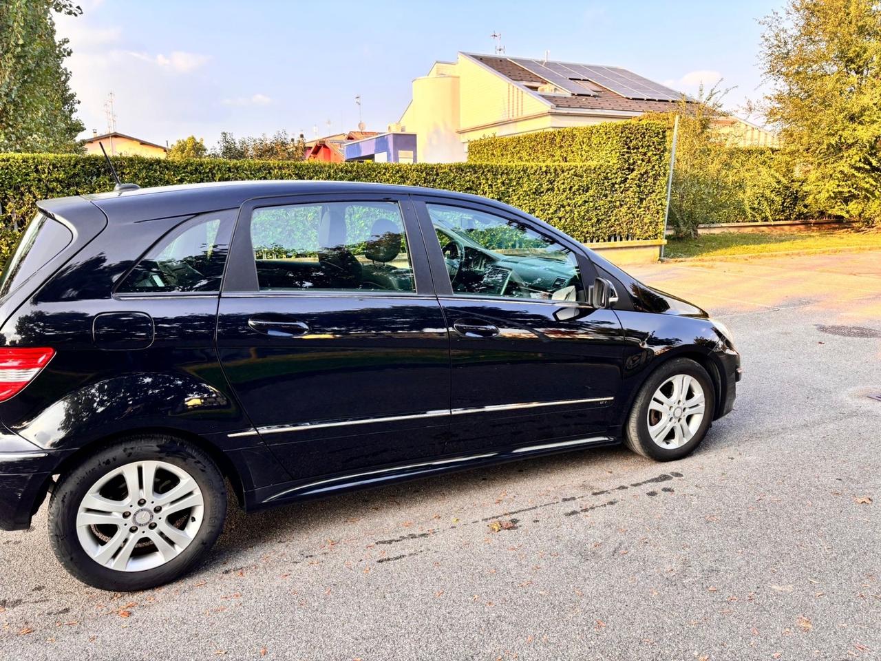 Mercedes-benz B 200 CDI BlueEFFICIENCY Premium