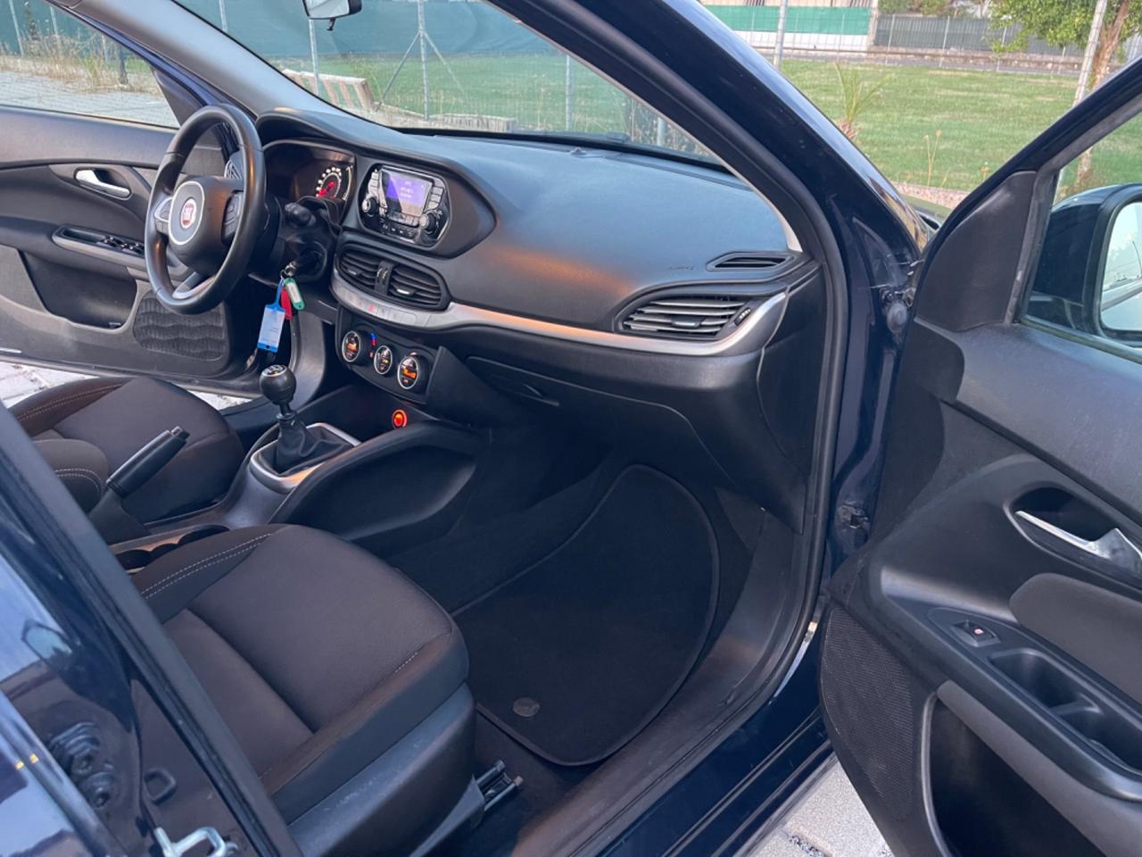 Fiat Tipo 1.6 Mjt S&S 5 porte Easy