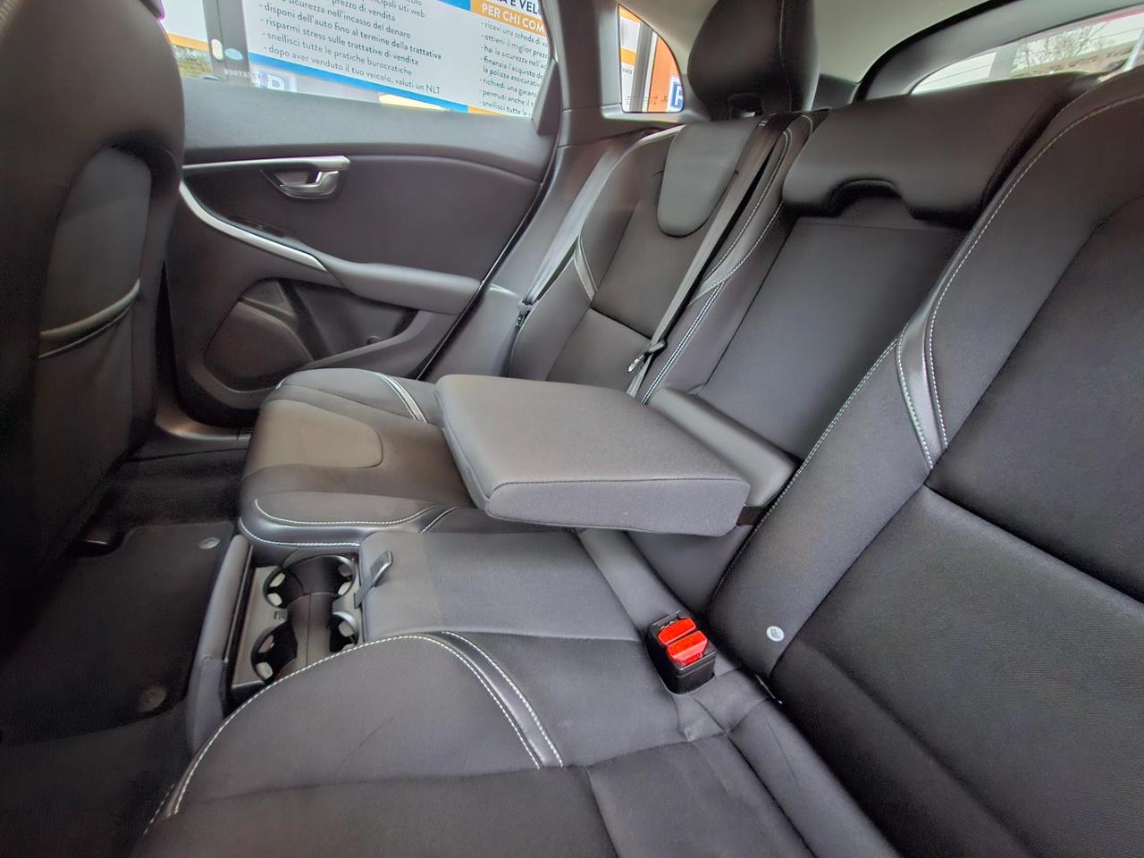 Volvo V40 2.0 d2 Business Plus my19