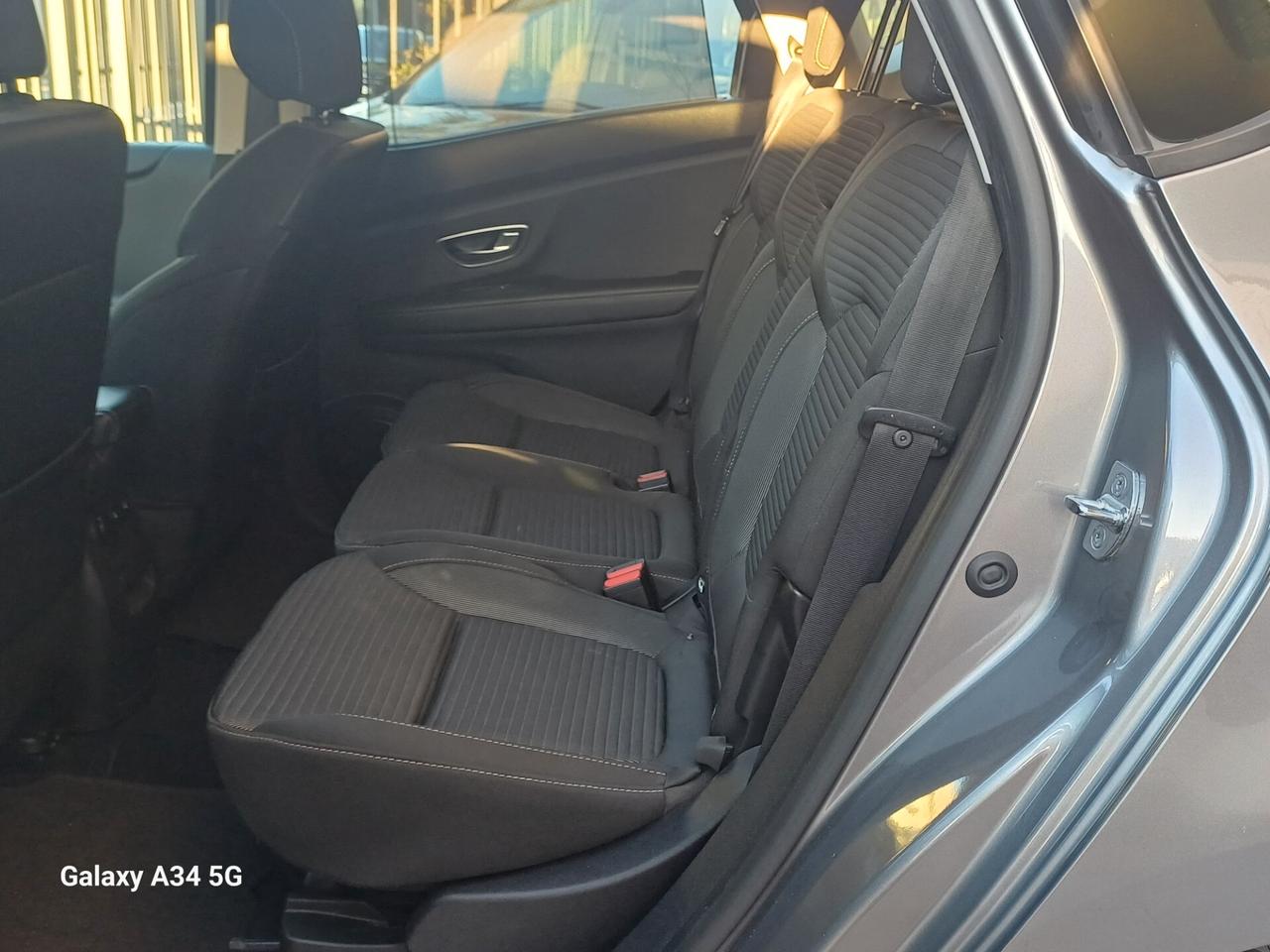 Renault Scenic Scénic dCi 8V 110 CV EDC Energy Sport Edition2