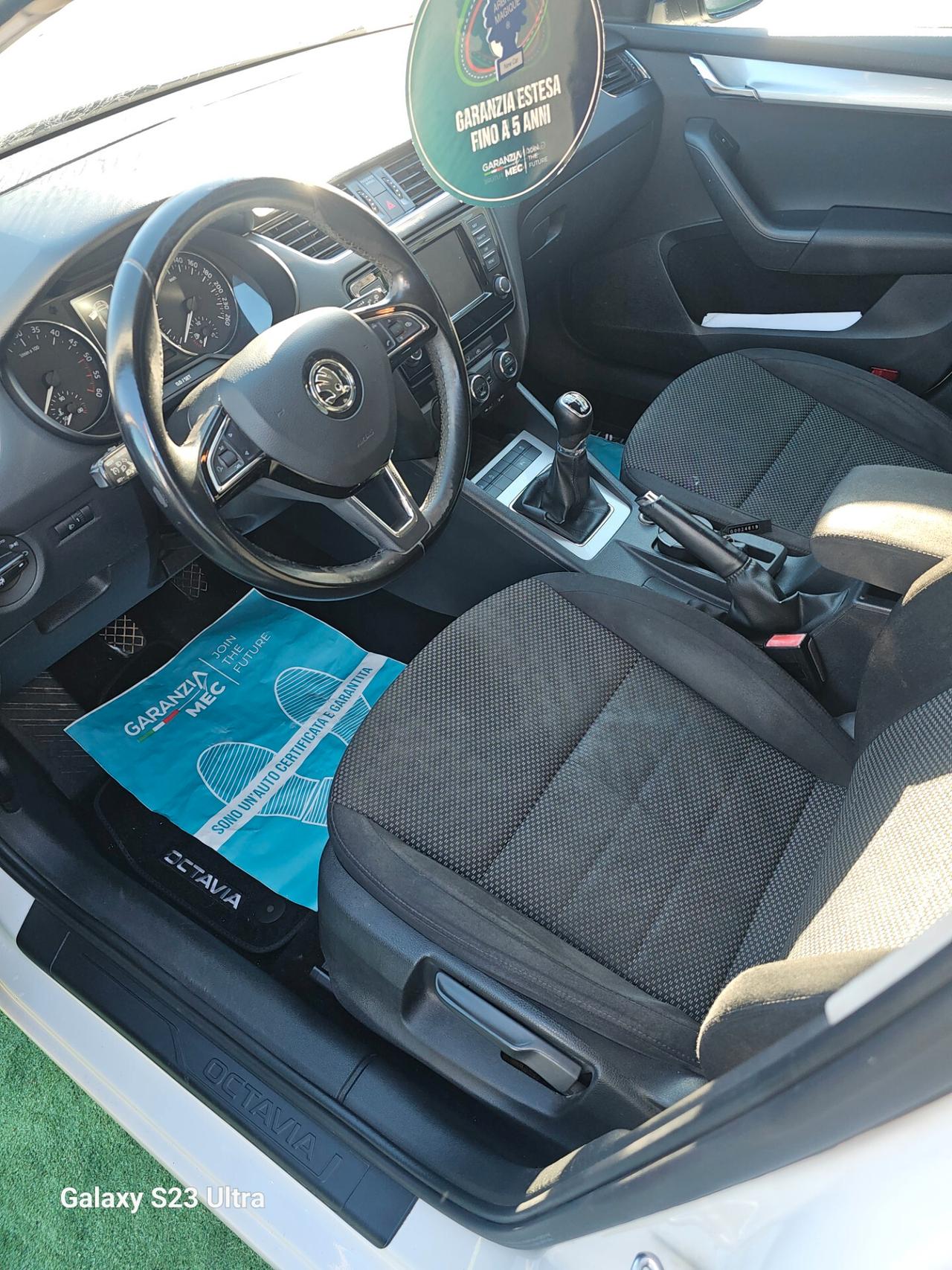 Skoda Octavia 1.6 TDI CR 110 CV 4x4 Wagon Executive