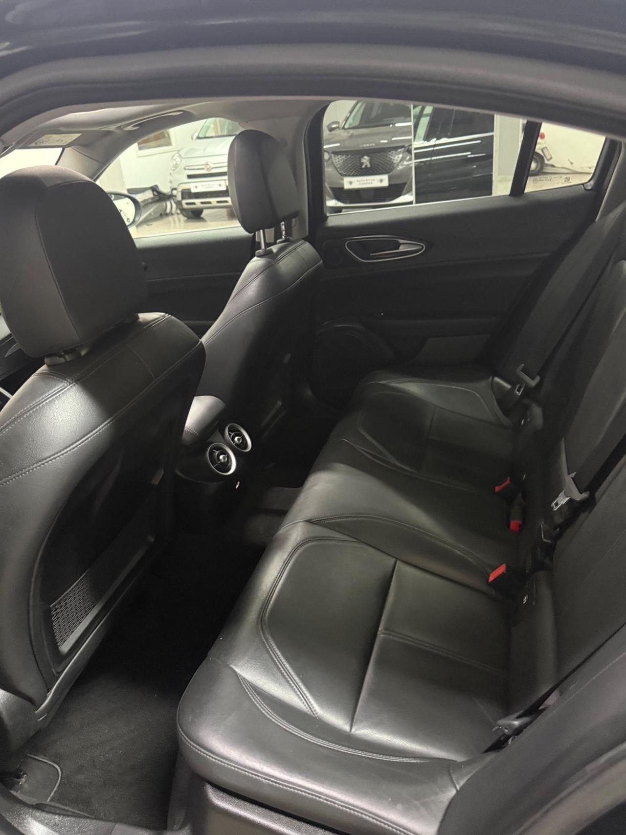 Alfa Romeo Giulia 2.2 Turbodiesel 180 CV AT8 Super