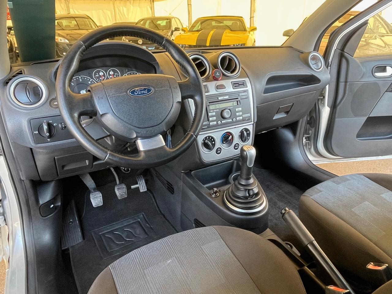 Ford Fiesta 1.4 TDCi 5p. Ghia