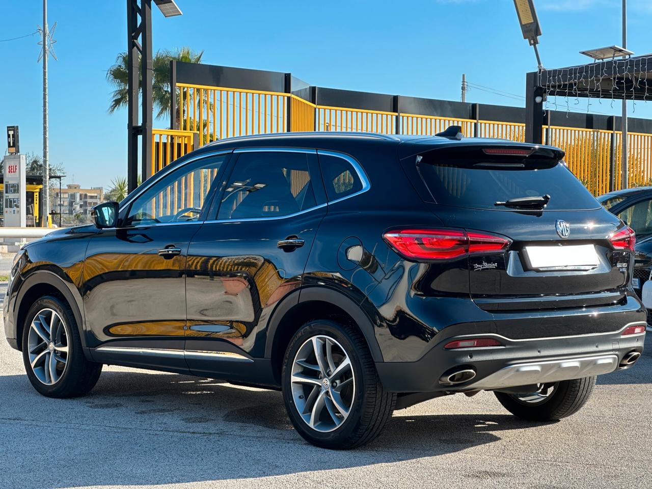 MG EHS 1.5 T-GDi Plug-in Hybrid Luxury Auto